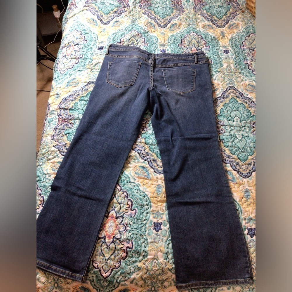 Ladies low rise bootcut. Blue Jeans 14/32. (0062) - Picture 3 of 6